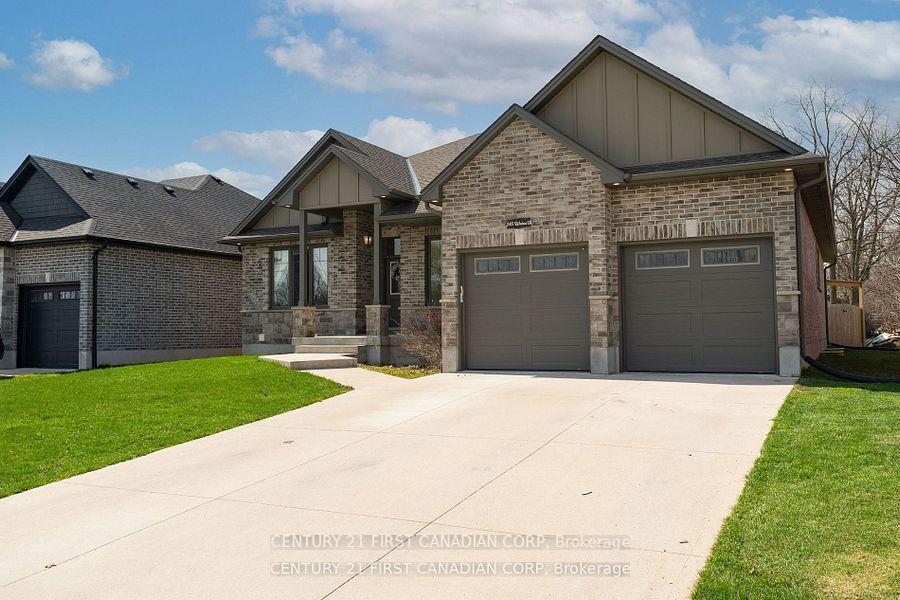 Property Photo: 245 Walnut Street ON N0M 2J0