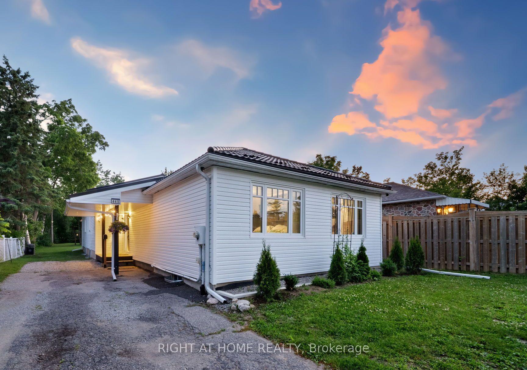 Property Photo:  445 Peter Street N  ON L3V 5A6 