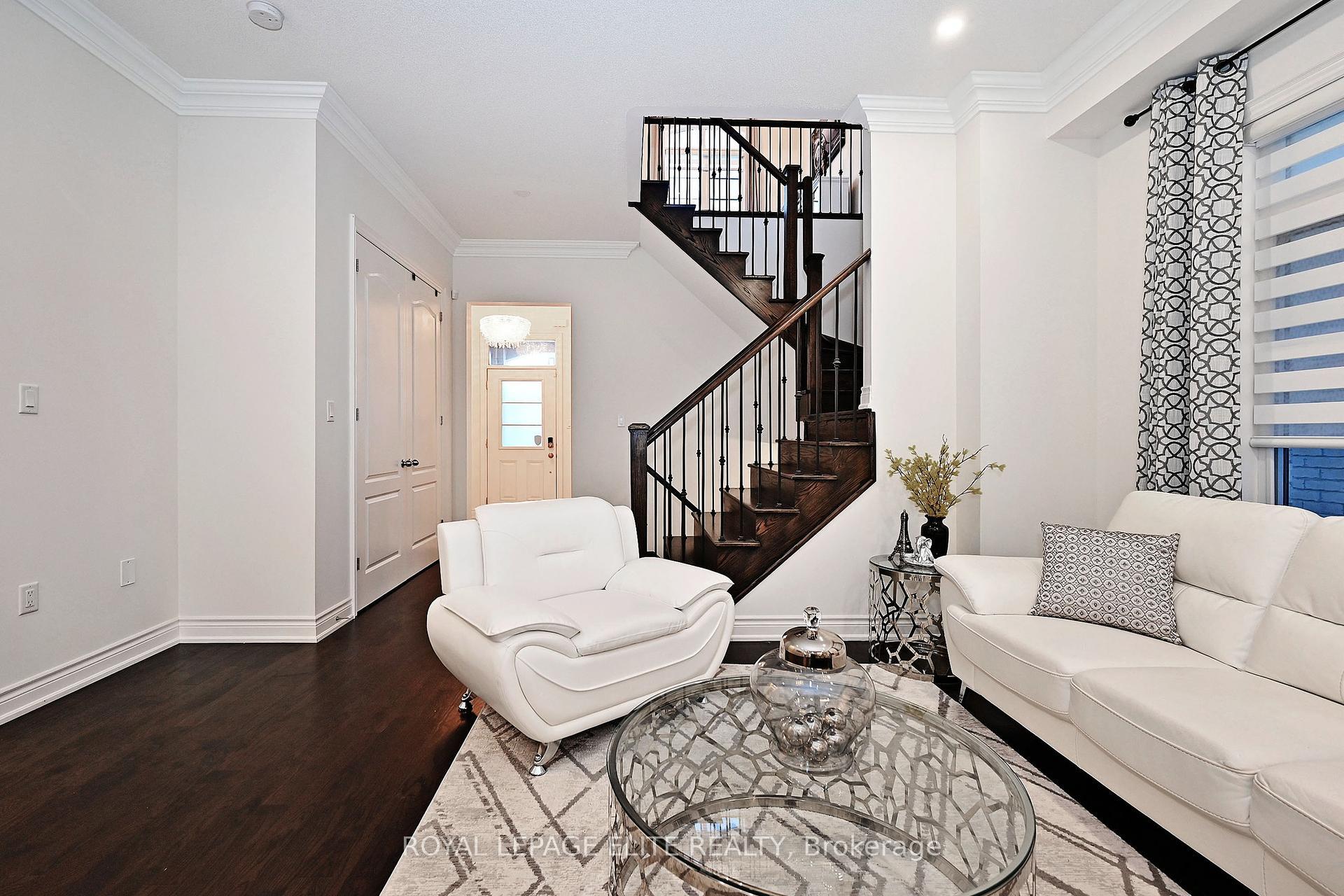 Property Photo:  39 Holland Vista Street  ON L9N 0T2 