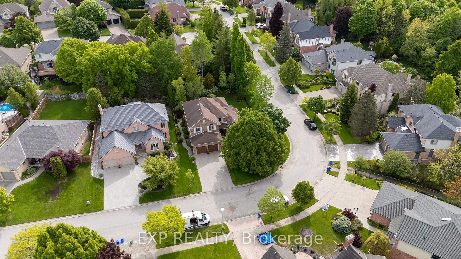 Property Photo:  22 Glenridge Crescent  ON N6G 4W5 