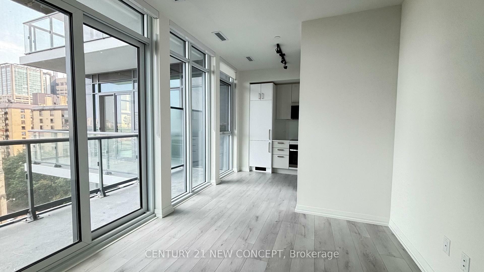 Property Photo: 280 Dundas Street W 915 ON M5T 1V4