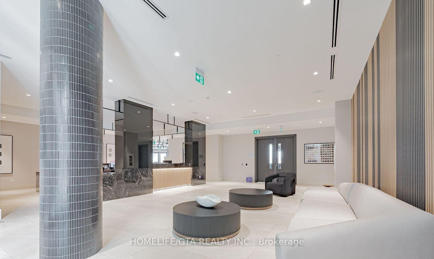 Property Photo: 2545 Simcoe Street N 404 ON L1L 0W3