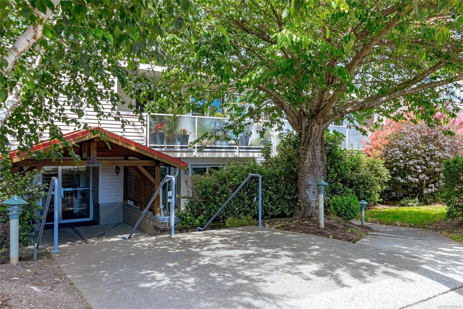 Property Photo: 3180 Albina St 103 BC V8X 4N1