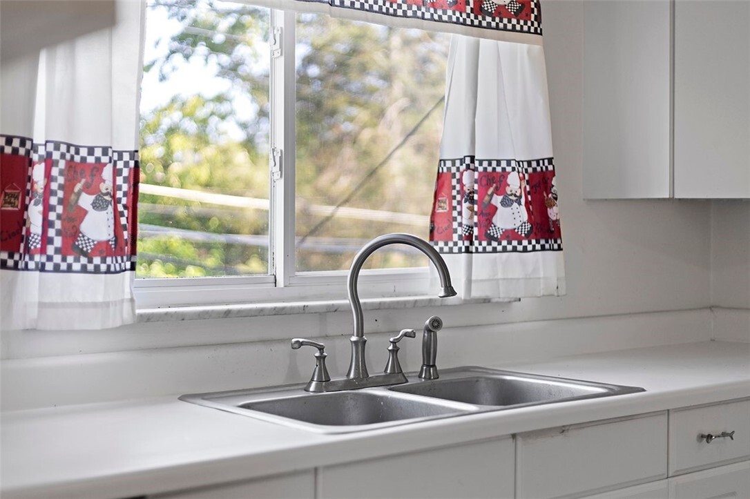 Property Photo: 242 Millport Road PA 15122