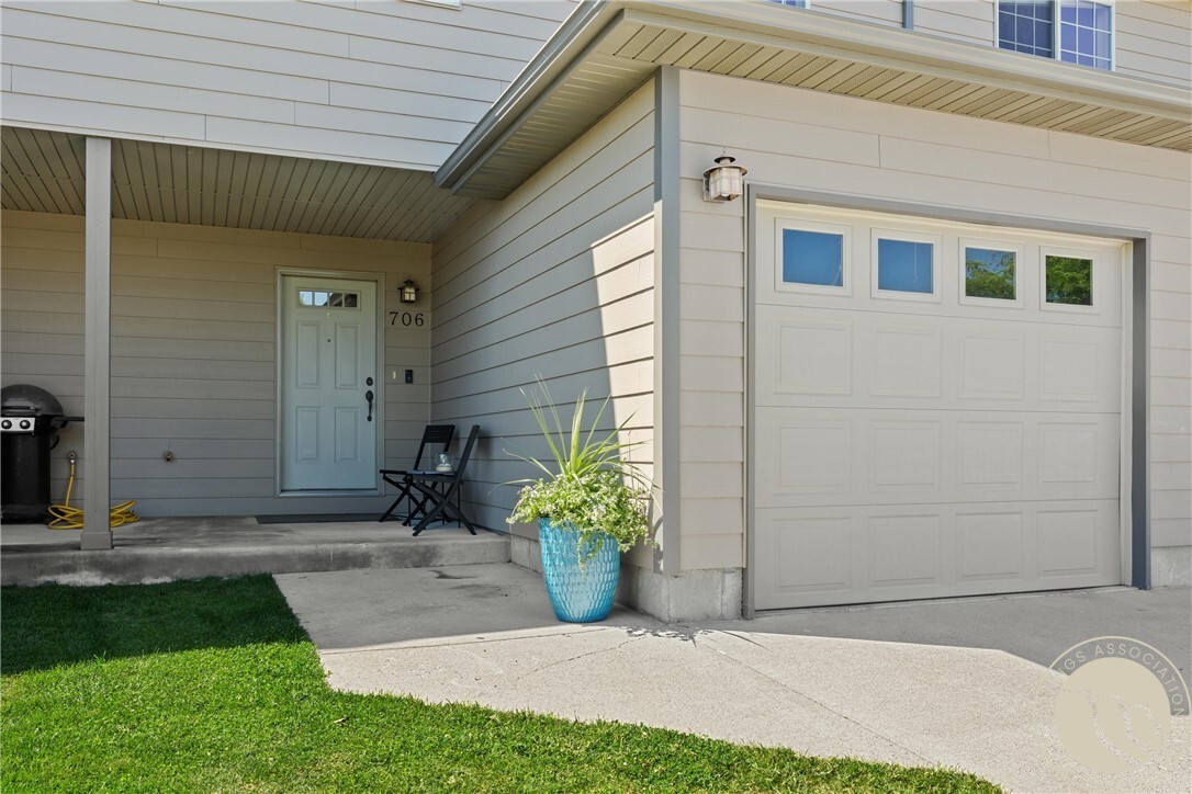 Property Photo: 706 Pebble Beach Road MT 59105