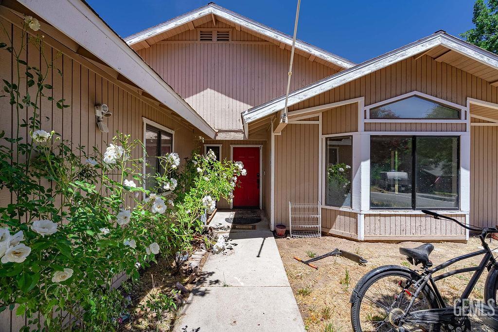 Property Photo: 22381 William Tell Trail CA 93561