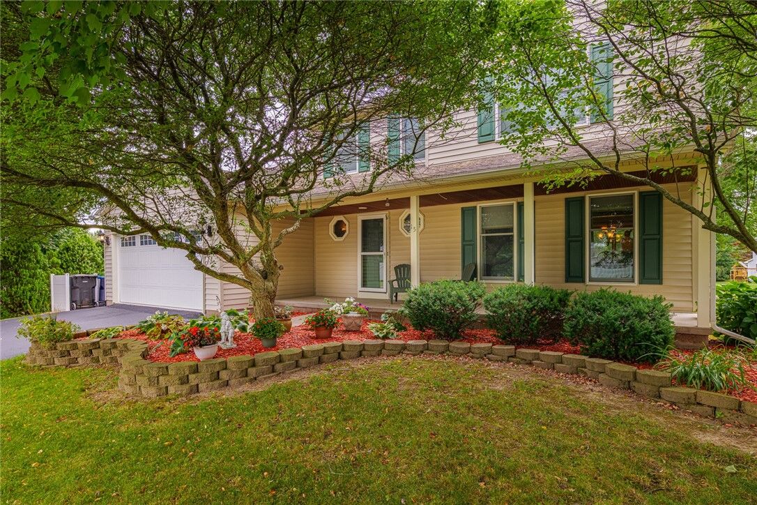 Property Photo:  15 Chesapeake Landing  NY 14586 