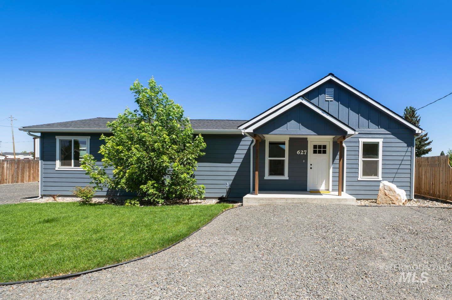 Property Photo: 627 Cedar Ave ID 83501