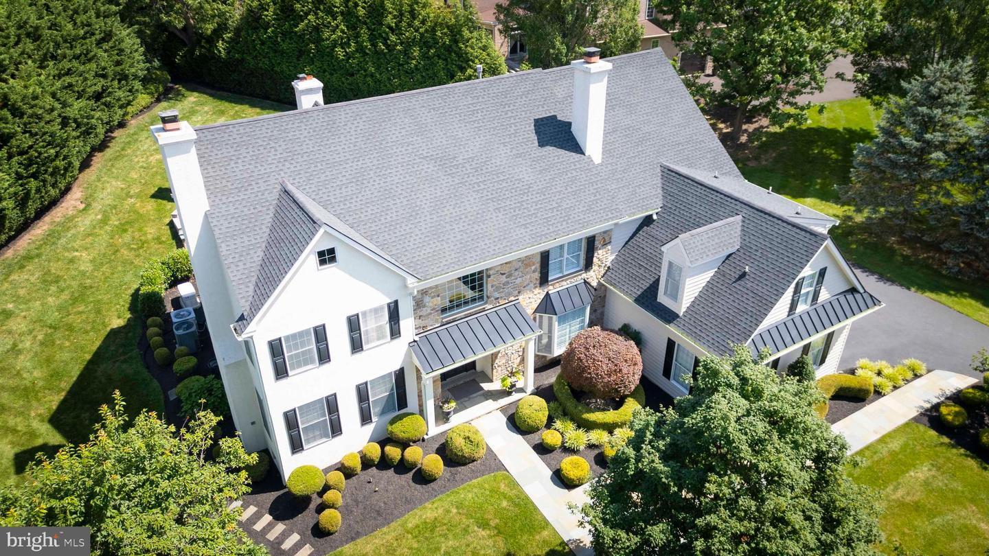 Property Photo: 829 Foxfield PA 19002