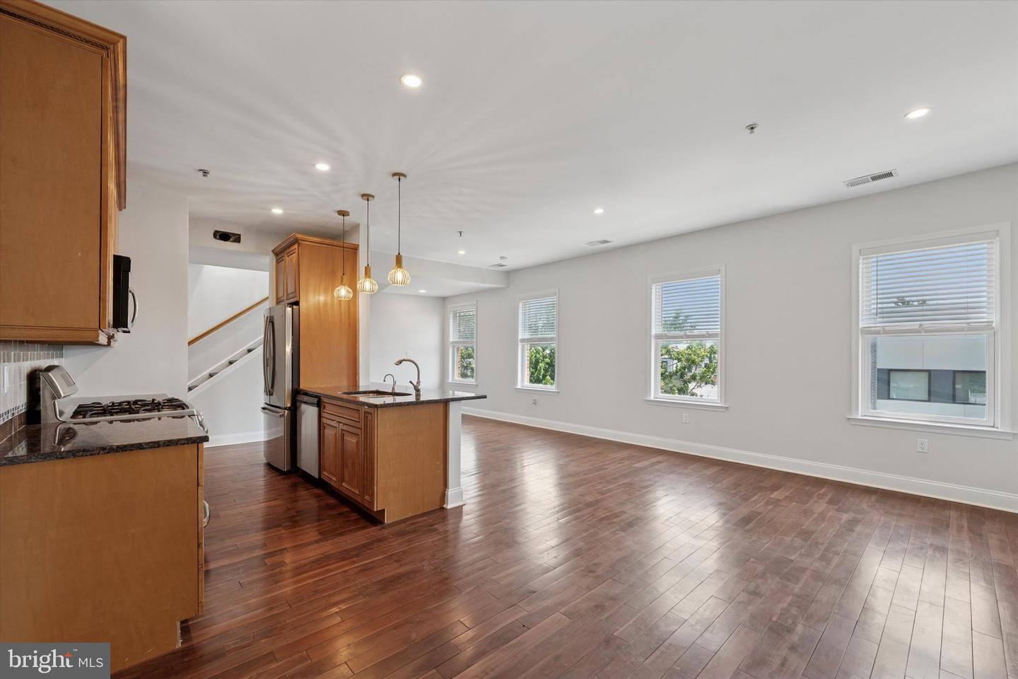 1221 Shackamaxon Street 15  Philadelphia PA 19125 photo