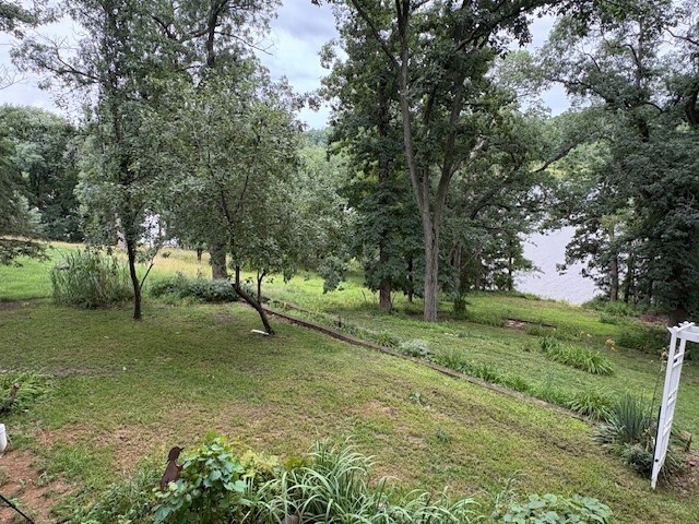 Property Photo: 2119 Lakeview Ridge Dr NE IA 52333