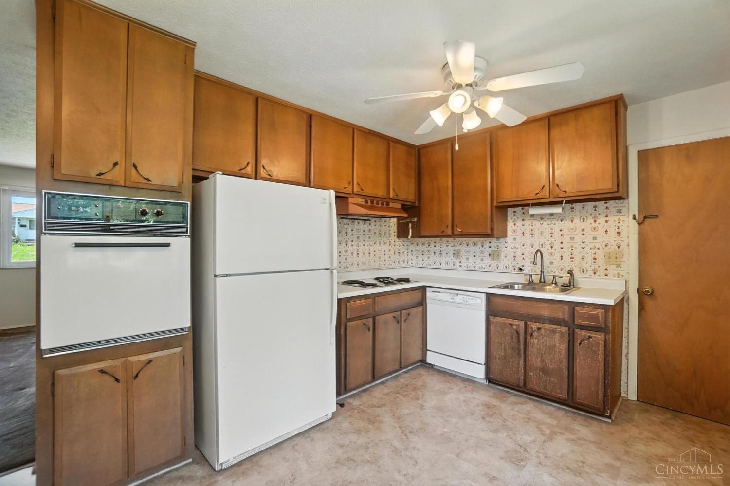 Property Photo:
