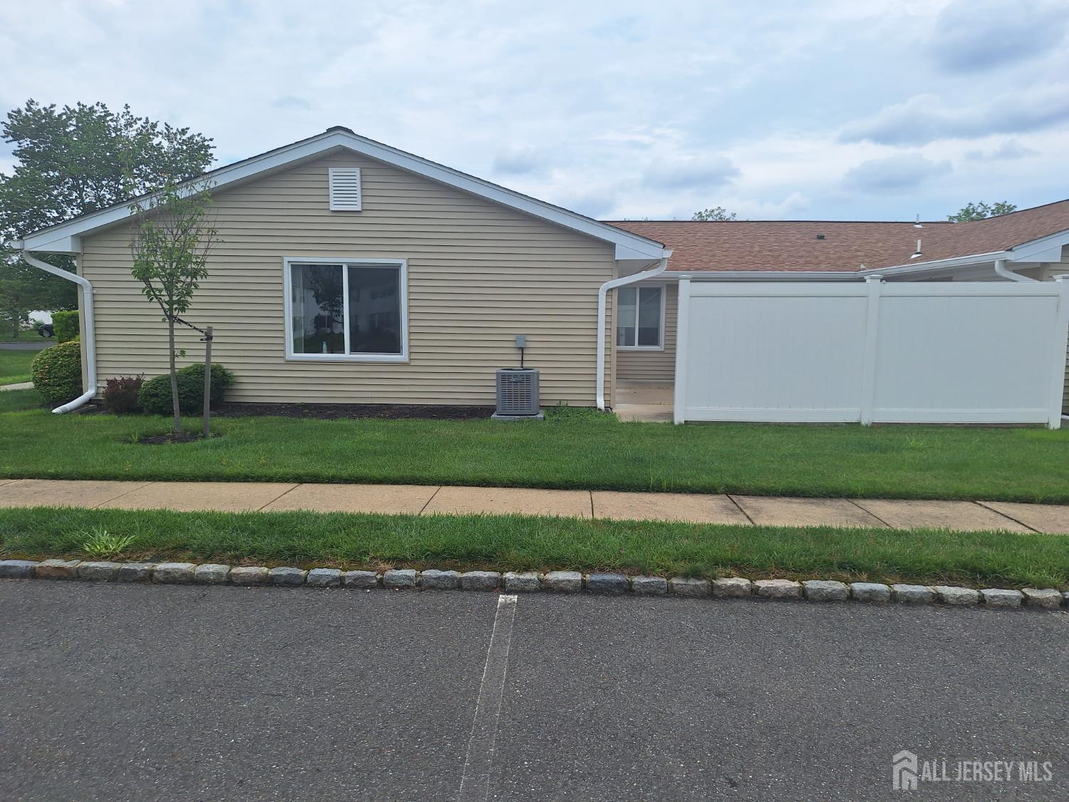 Property Photo: 546 Cornus Plaza C NJ 08831