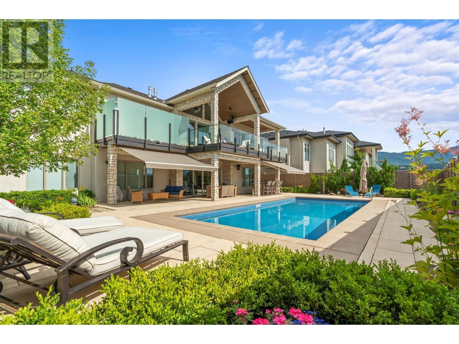 Property Photo: 620 Mt. Ida Crescent BC V1B 4G3