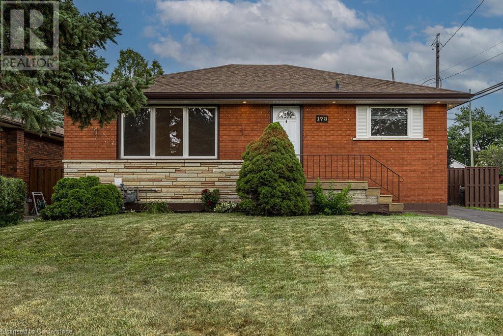 Photo de la propriété: 173 West 32nd Street ON L9C 5H1