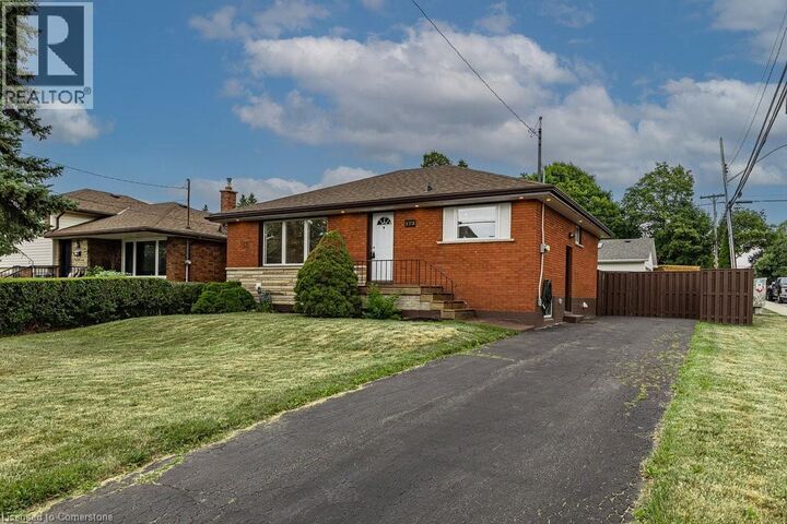 Property Photo:  173 West 32nd Street  ON L9C 5H1 
