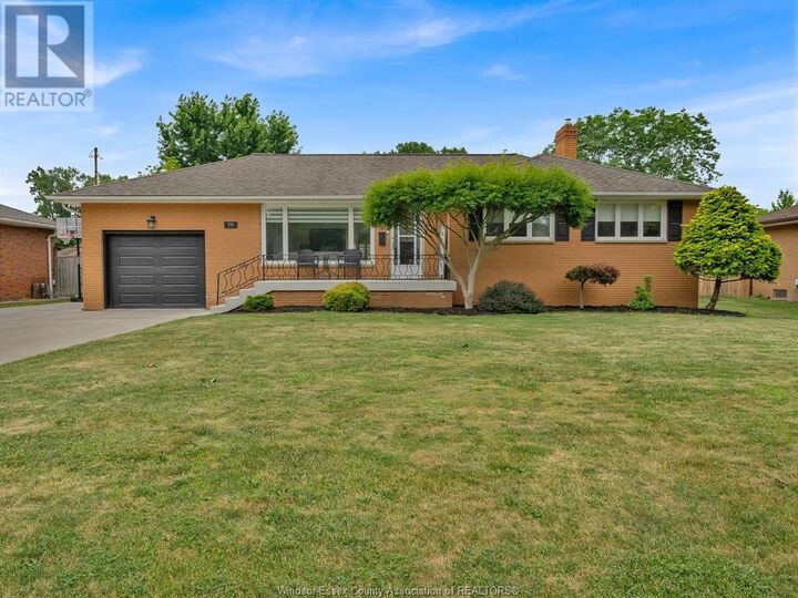 Photo de la propriété: 771 Wallace Avenue ON N9G 1M2