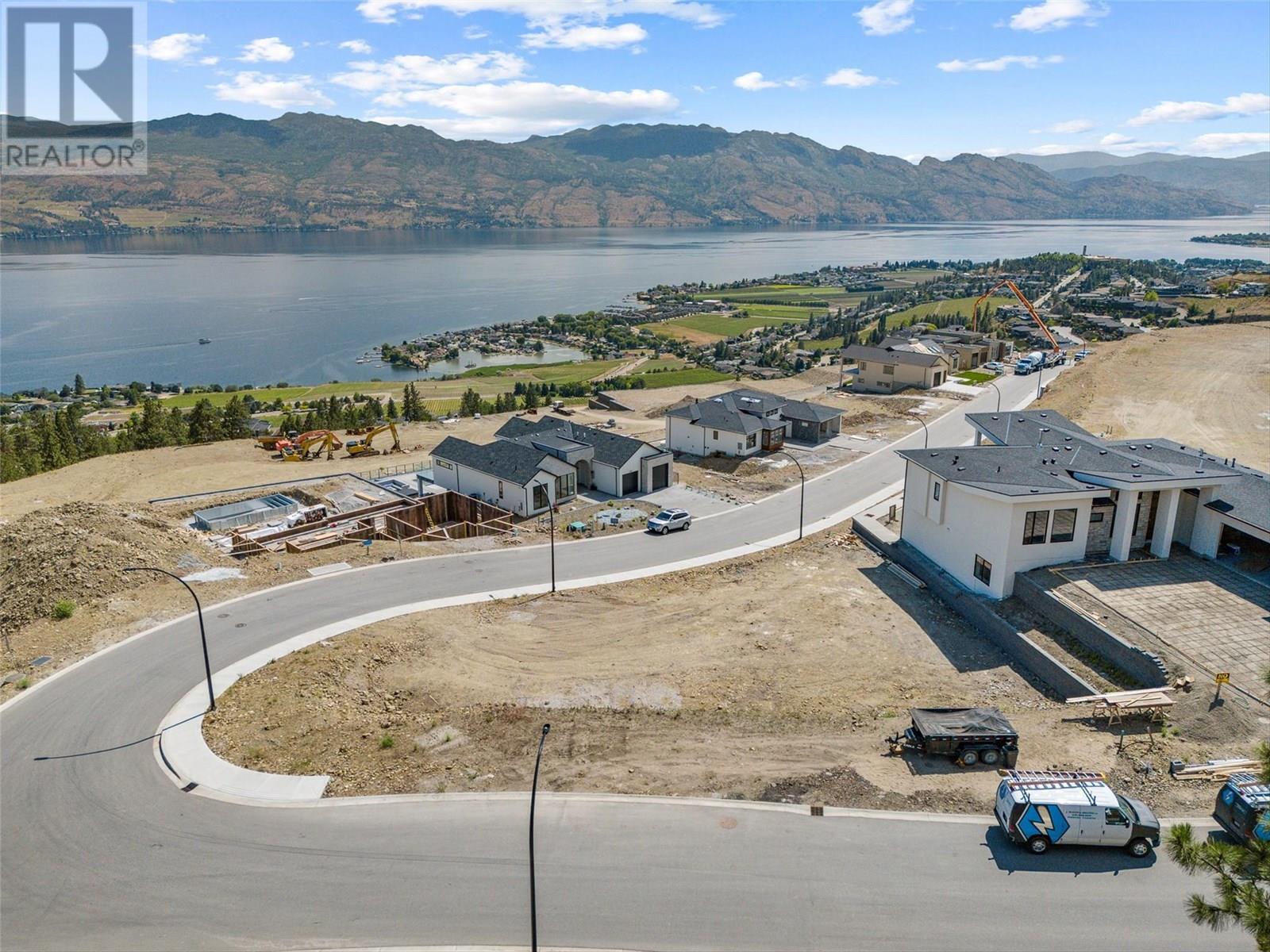 1359 Cabernet Way  West Kelowna BC V4T 0E9 photo