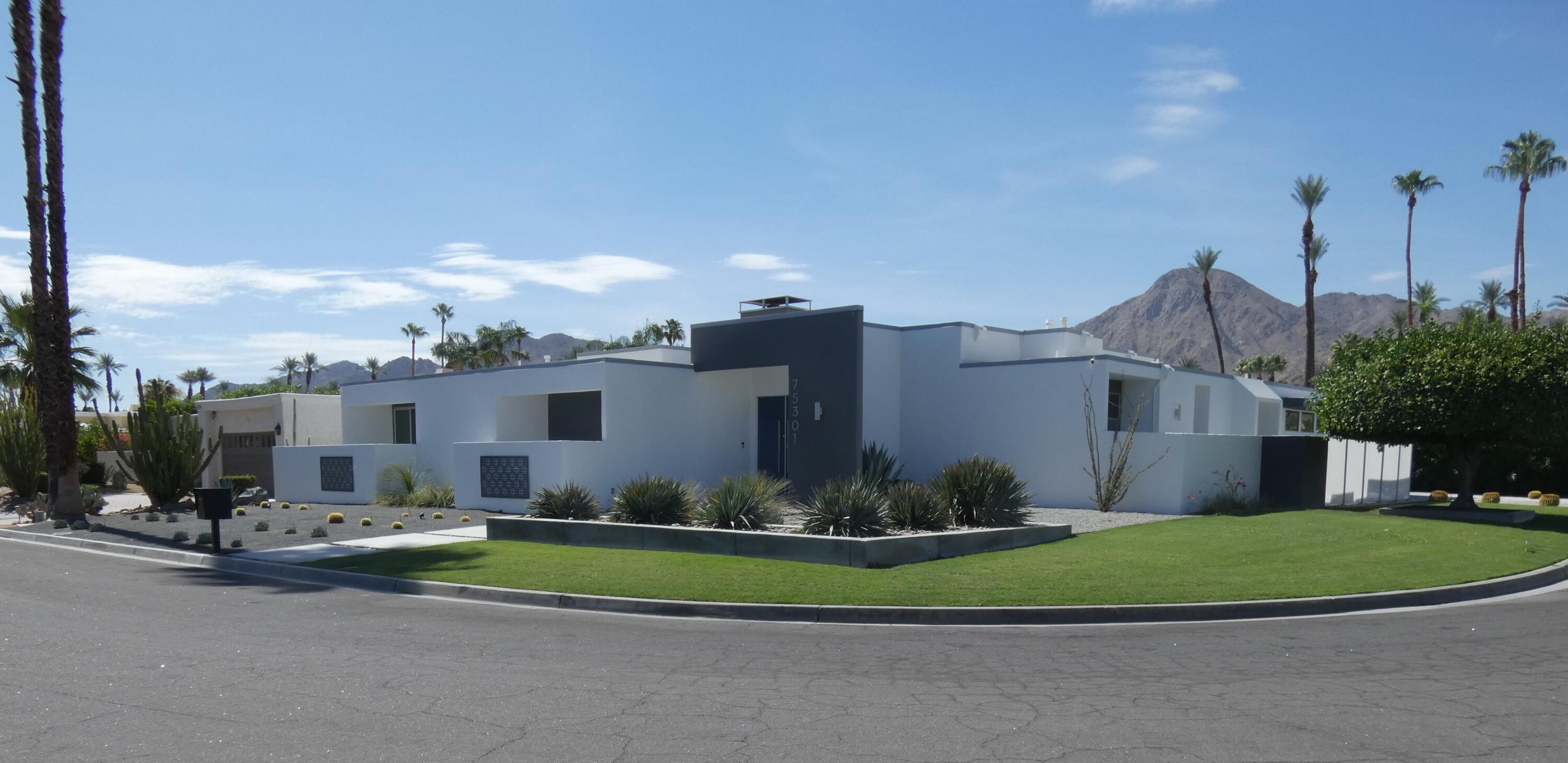 Property Photo: 75301 Montecito Drive CA 92210