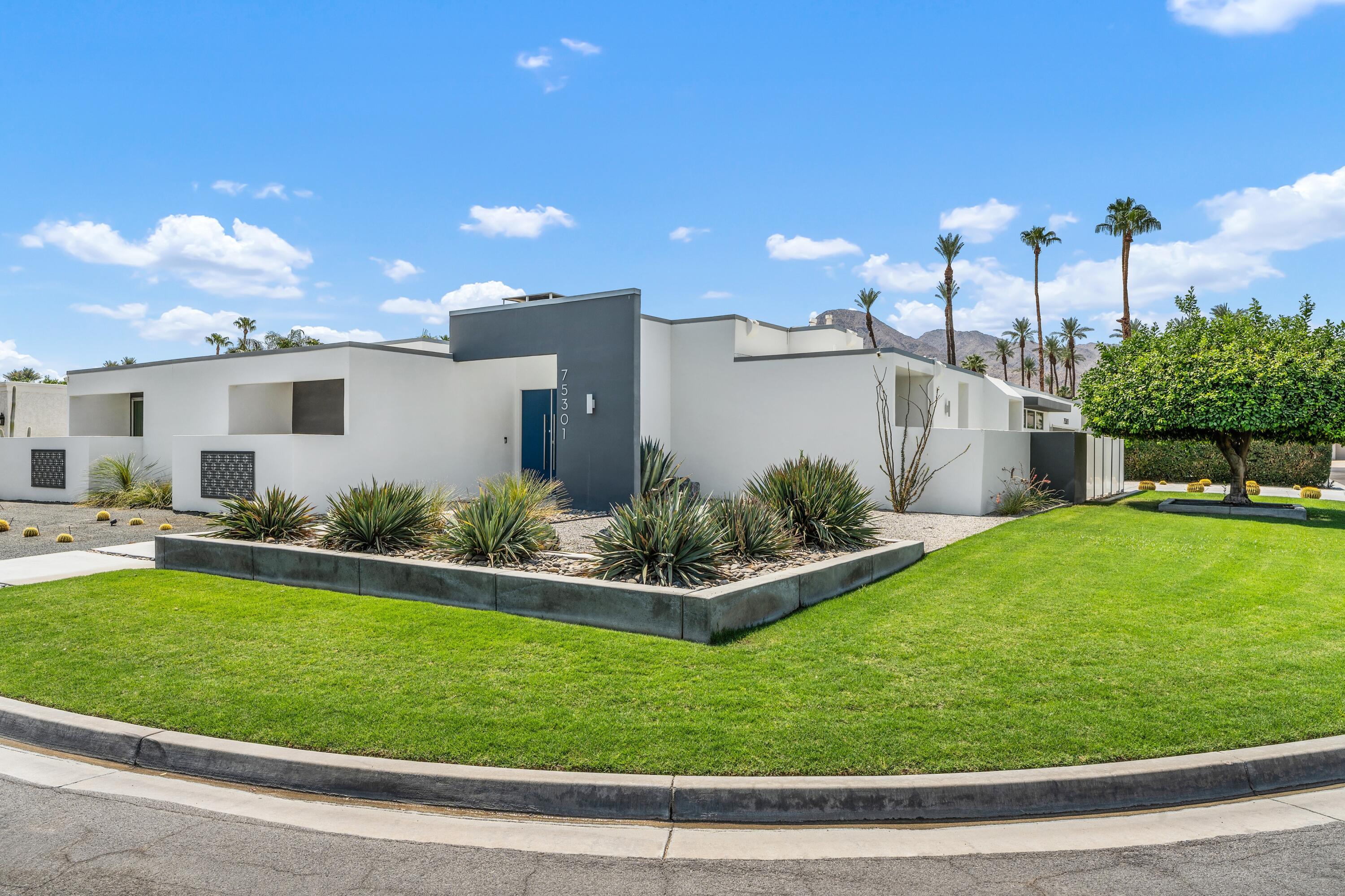 75301 Montecito Drive  Indian Wells CA 92210 photo