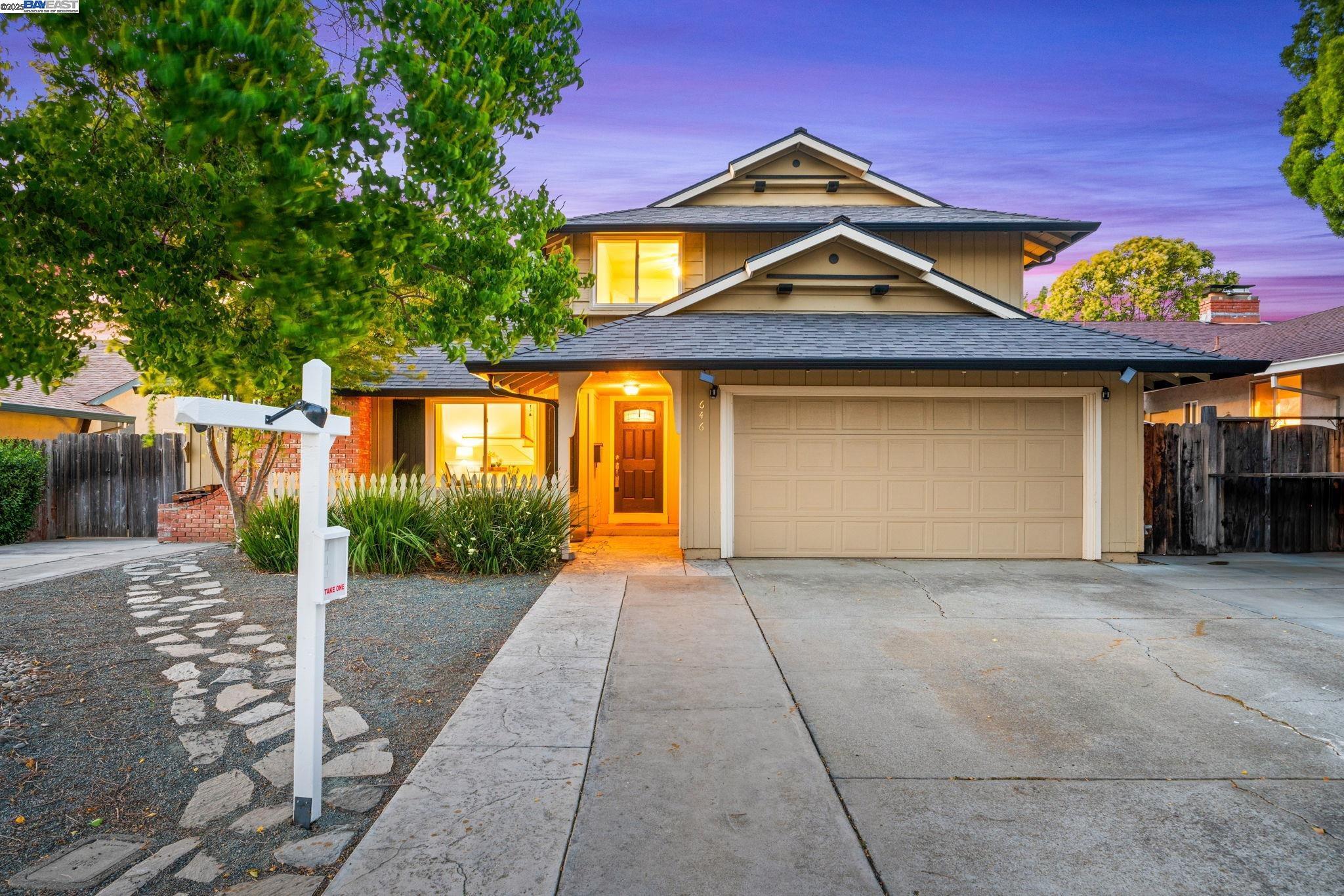 Property Photo: 646 Brighton Way CA 94551