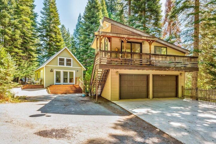 Property Photo: 7731 Forest Drive CA 93623