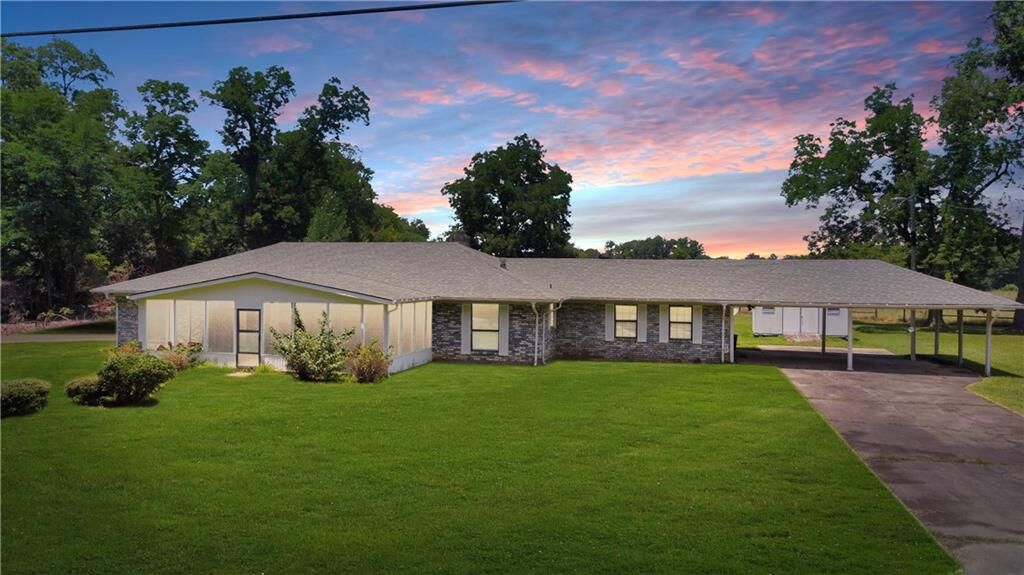 Property Photo:  576 Kateland Road  LA 71417 