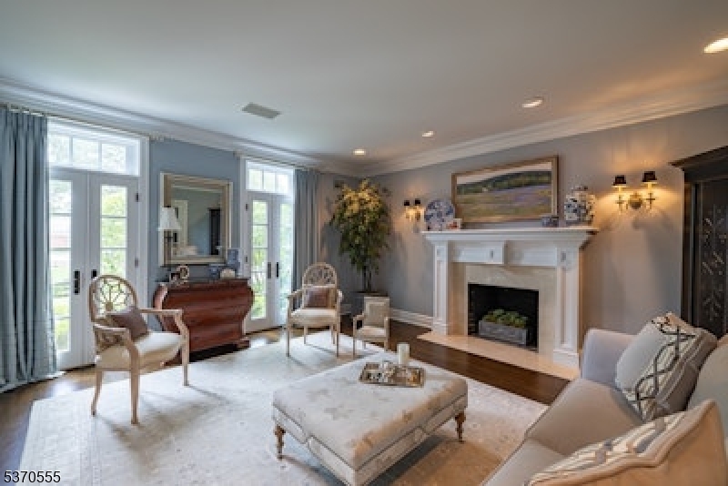 Property Photo: 3 Breeze Knoll Dr NJ 07090