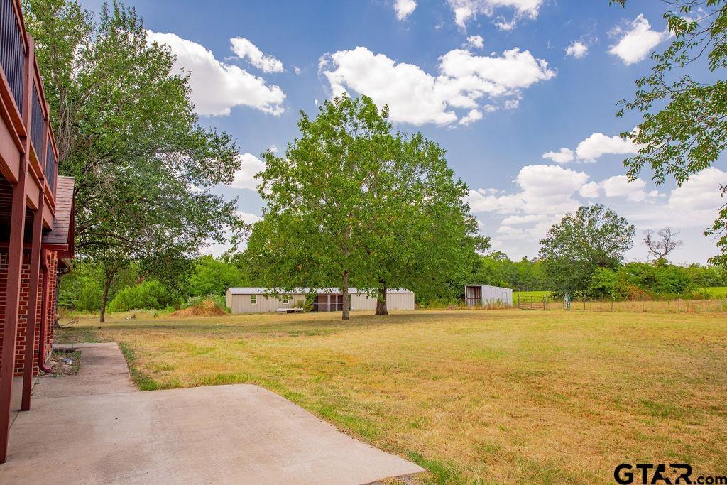 Property Photo:  15902 Cr 472  TX 75706 