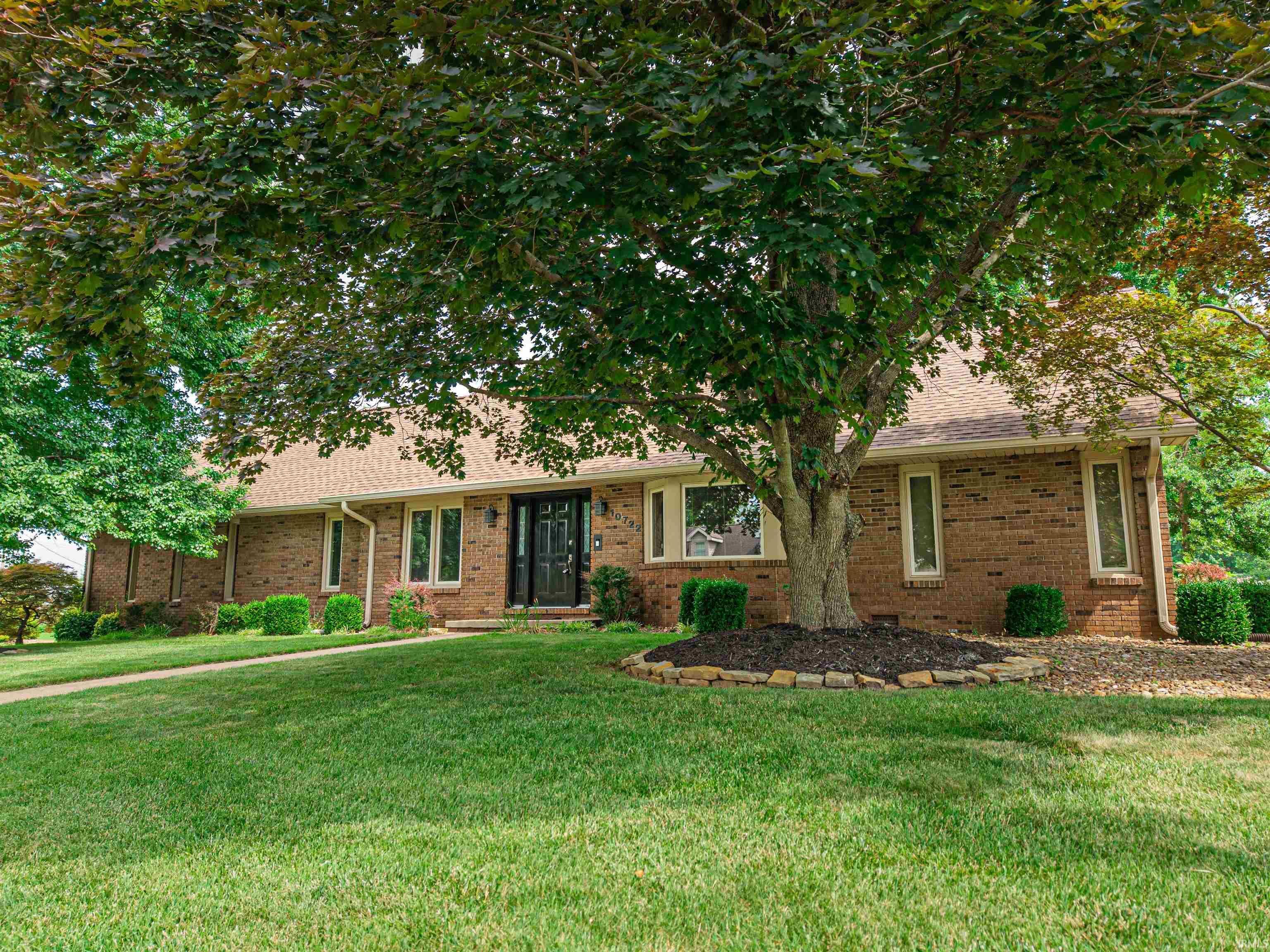 Property Photo: 10722 Gettysburg Road IN 47620