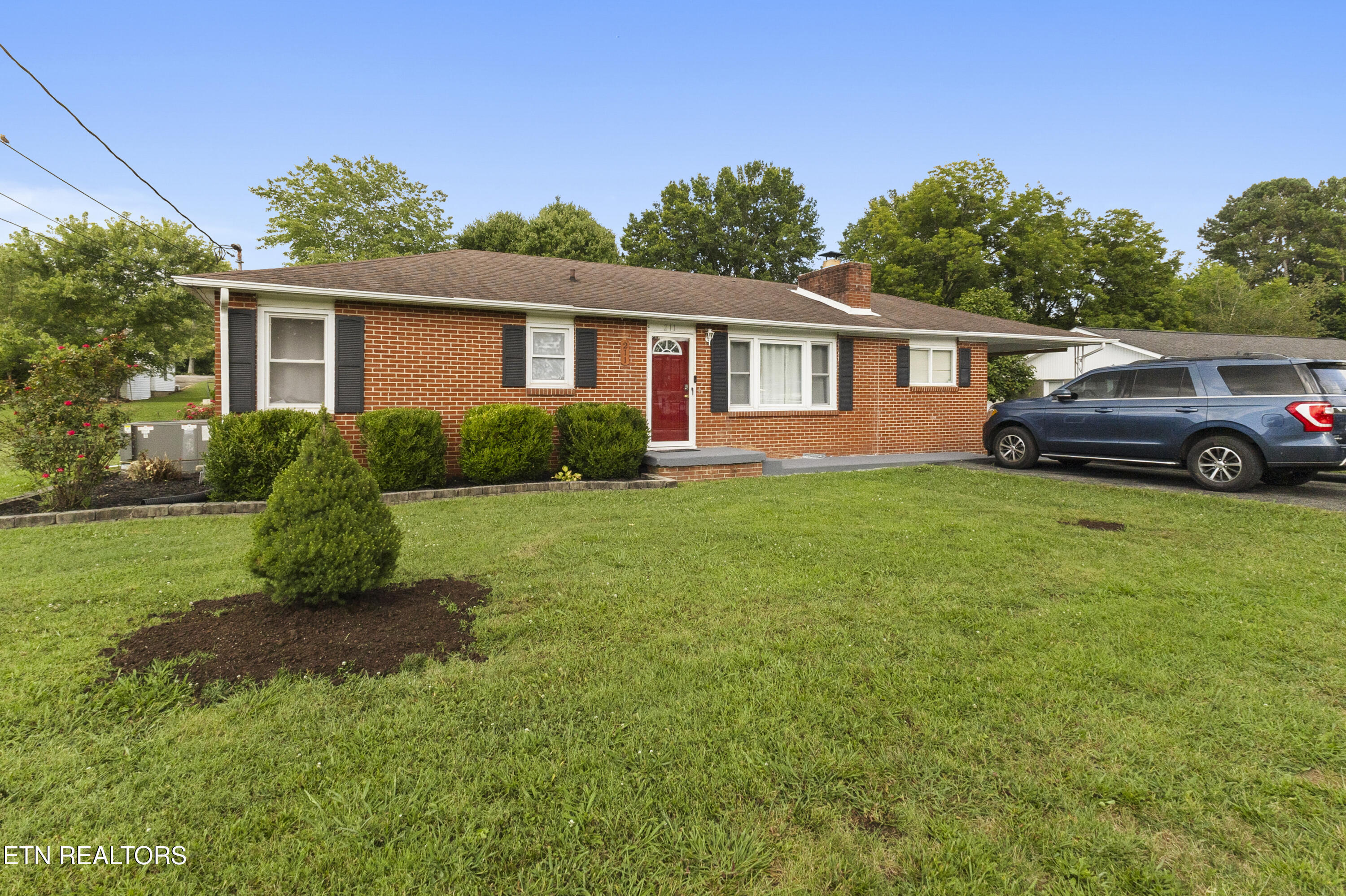Property Photo: 211 Willowbrook Drive TN 37763