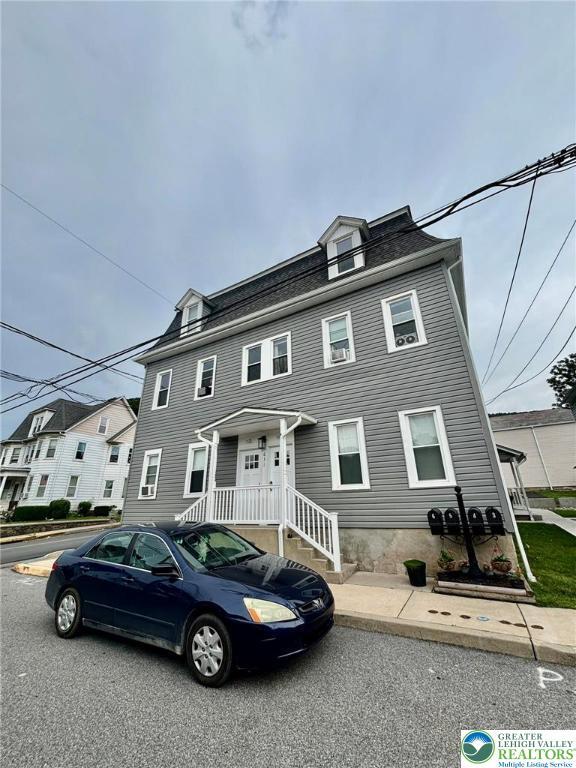 Property Photo: 631 Pen Argyl Street 5 PA 18072