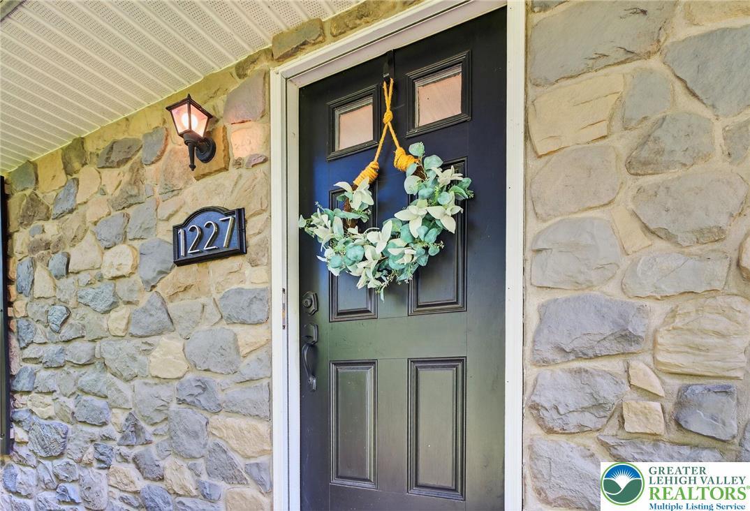 Property Photo: 1227 Stones Crossing Road PA 18045