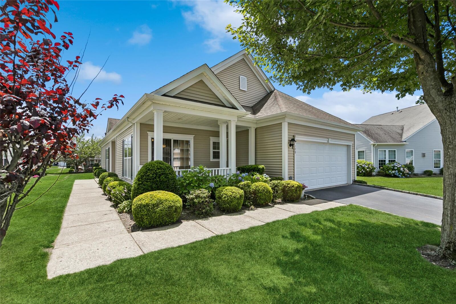 Property Photo:  109 Louden Loop  NY 11766 