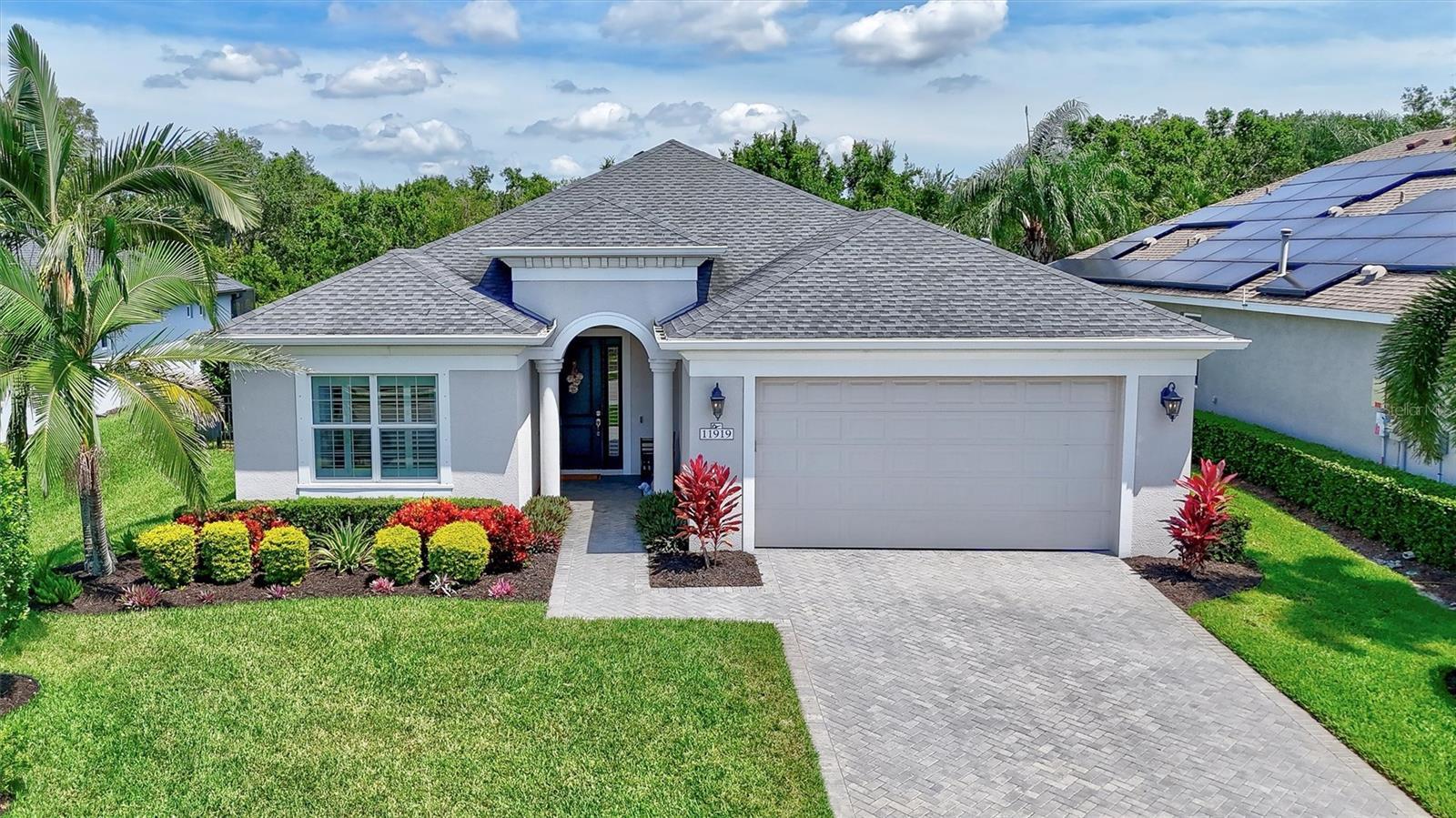 Property Photo: 11919 Goldenrod Avenue FL 34212
