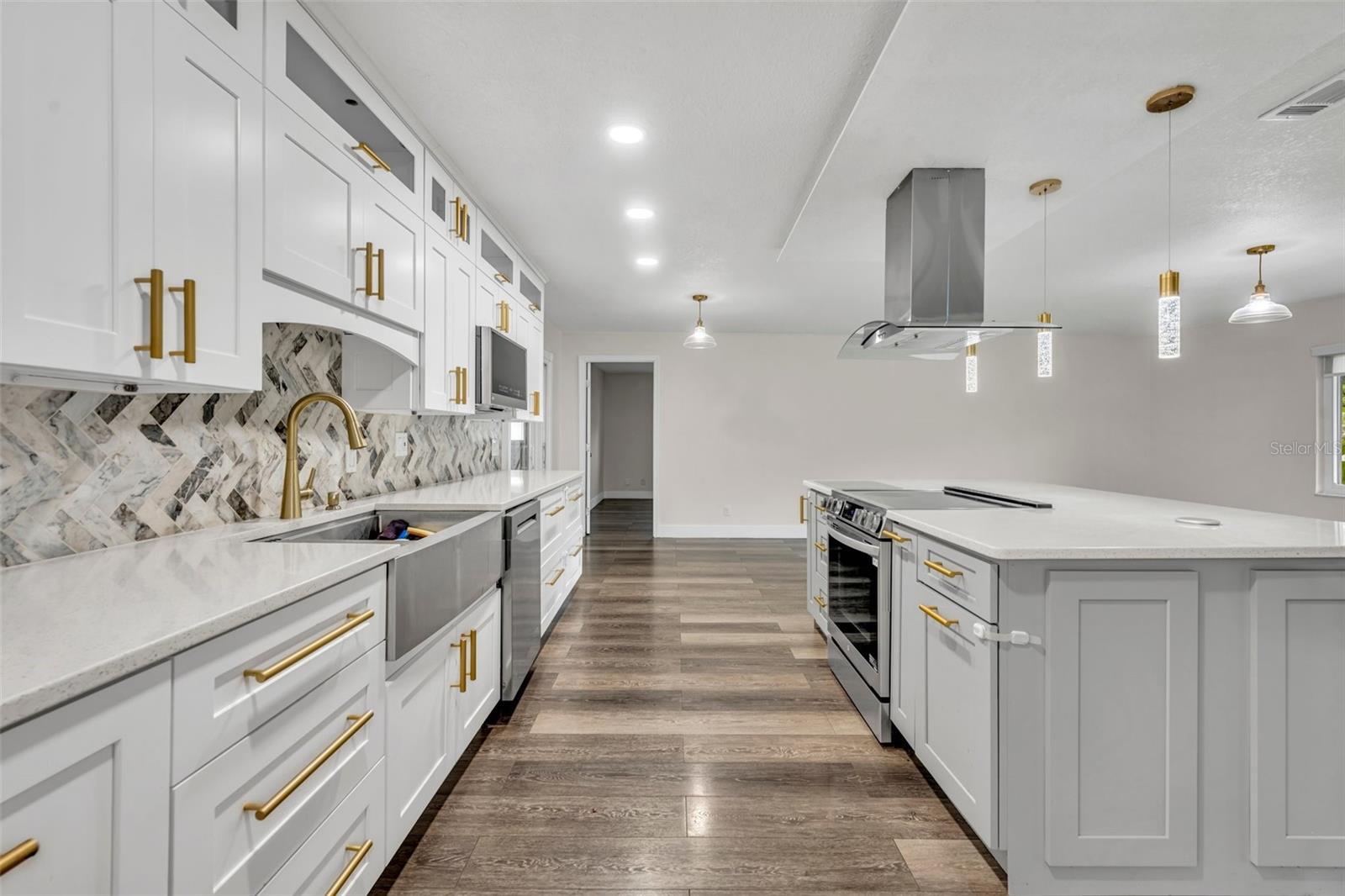 Property Photo: 40 Blare Drive FL 32137