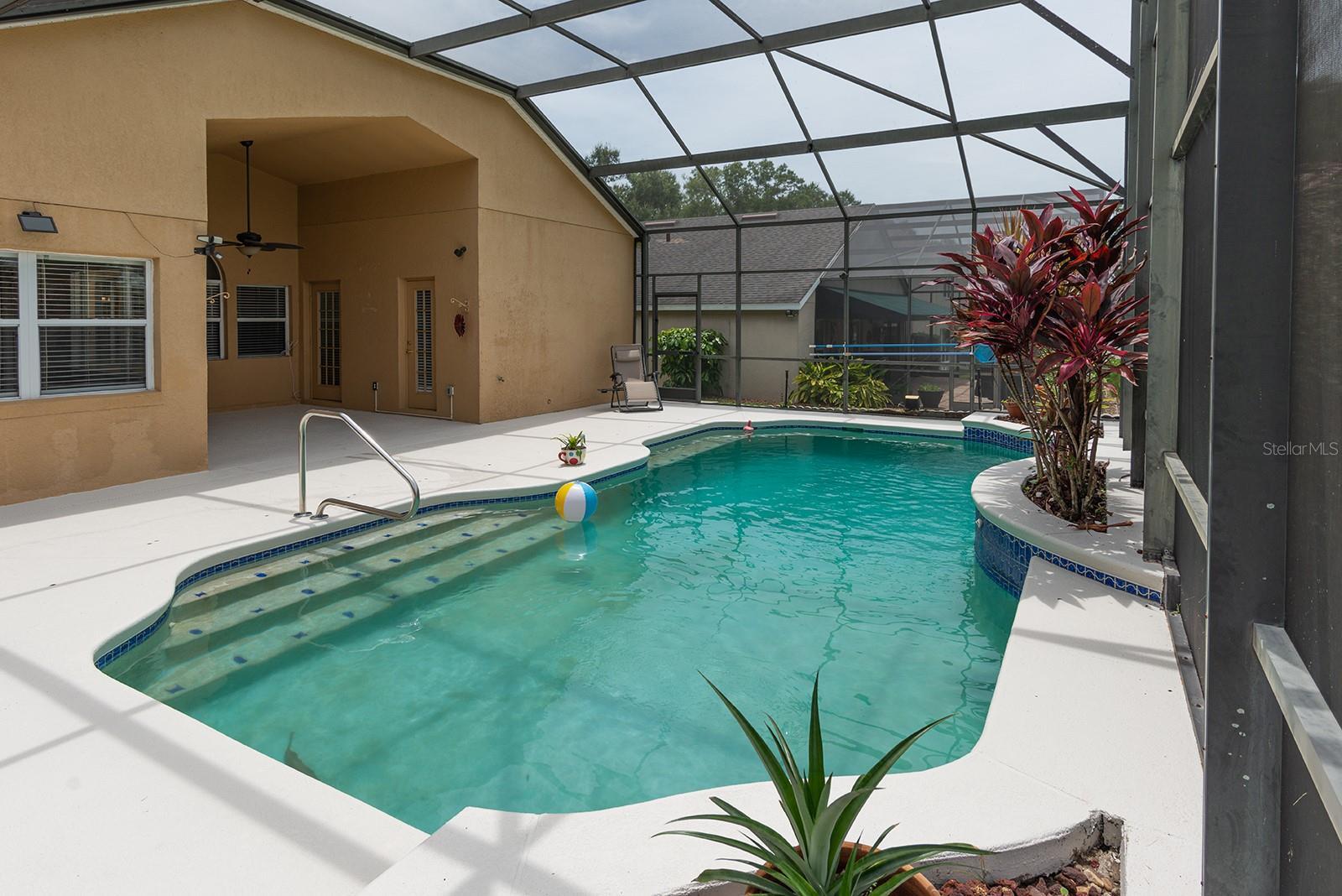 Property Photo: 789 White Ivey Court FL 32712