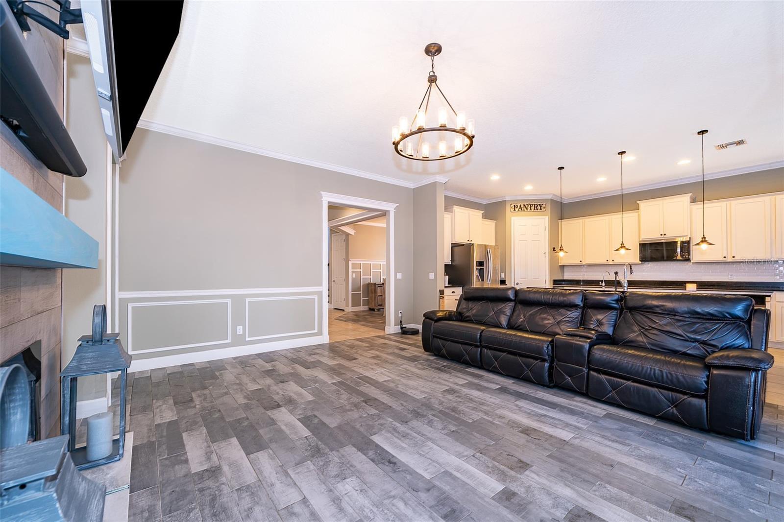 Property Photo:  9379 Royal Estates Boulevard  FL 32836 