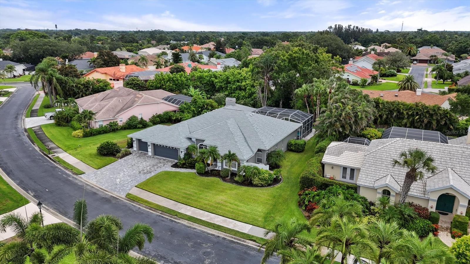 Property Photo: 4888 Winterhaven Drive FL 34233