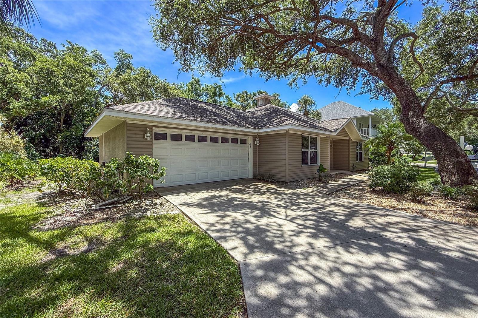 Property Photo: 2403 63rd Street W FL 34209