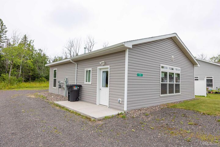 Property Photo:  17363 Atlantic Avenue  MI 49905 