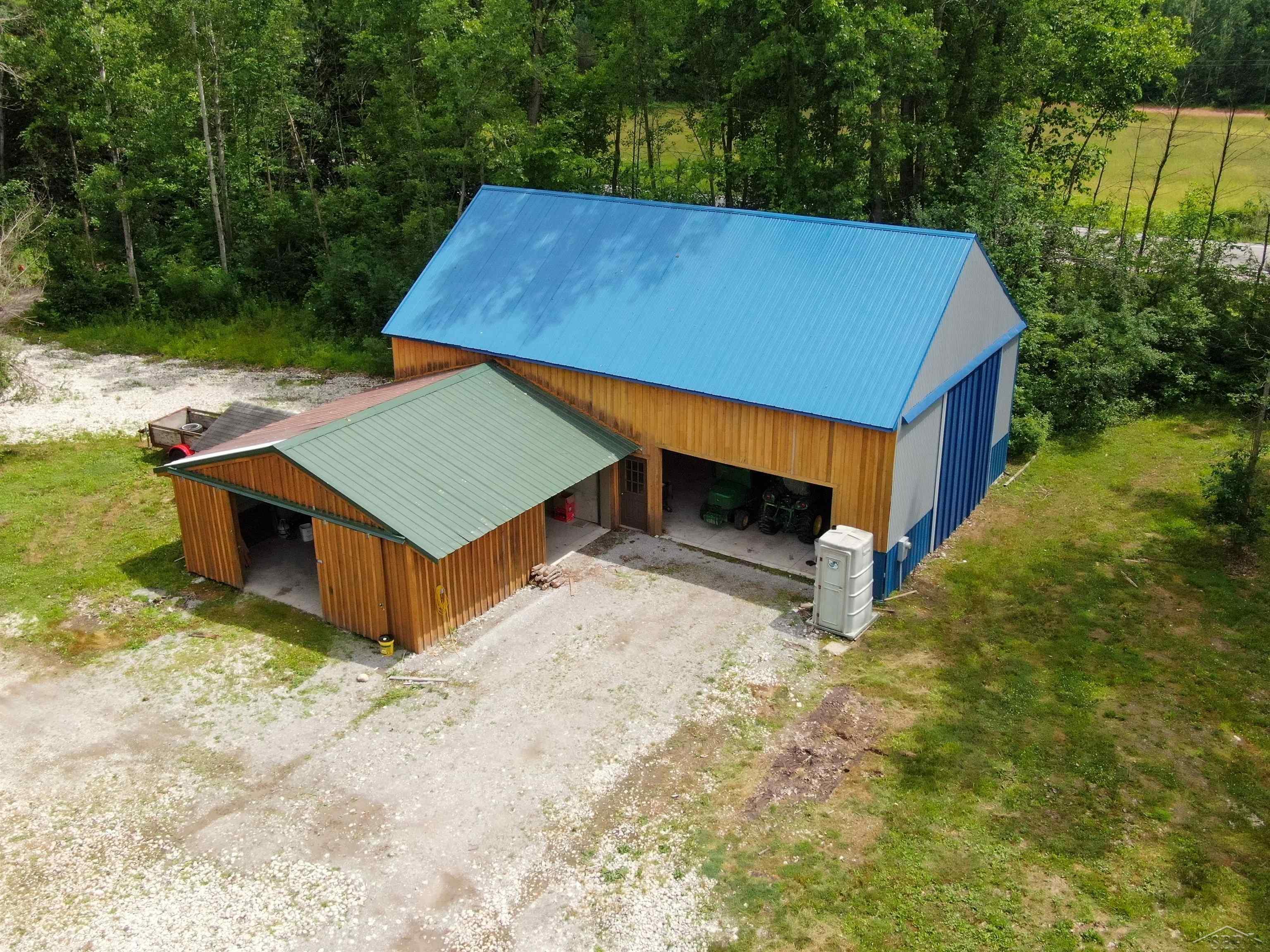 Property Photo: 1080 W Curtis Road MI 48657