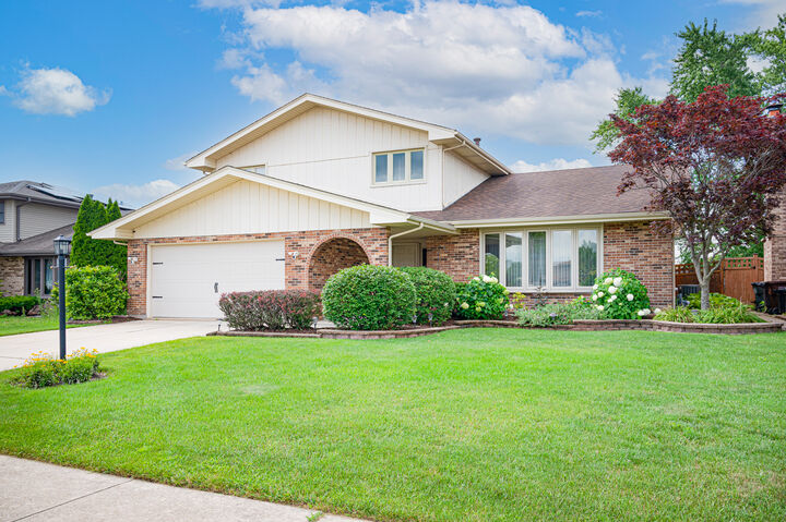 6127 157th Street  Oak Forest IL 60452 photo