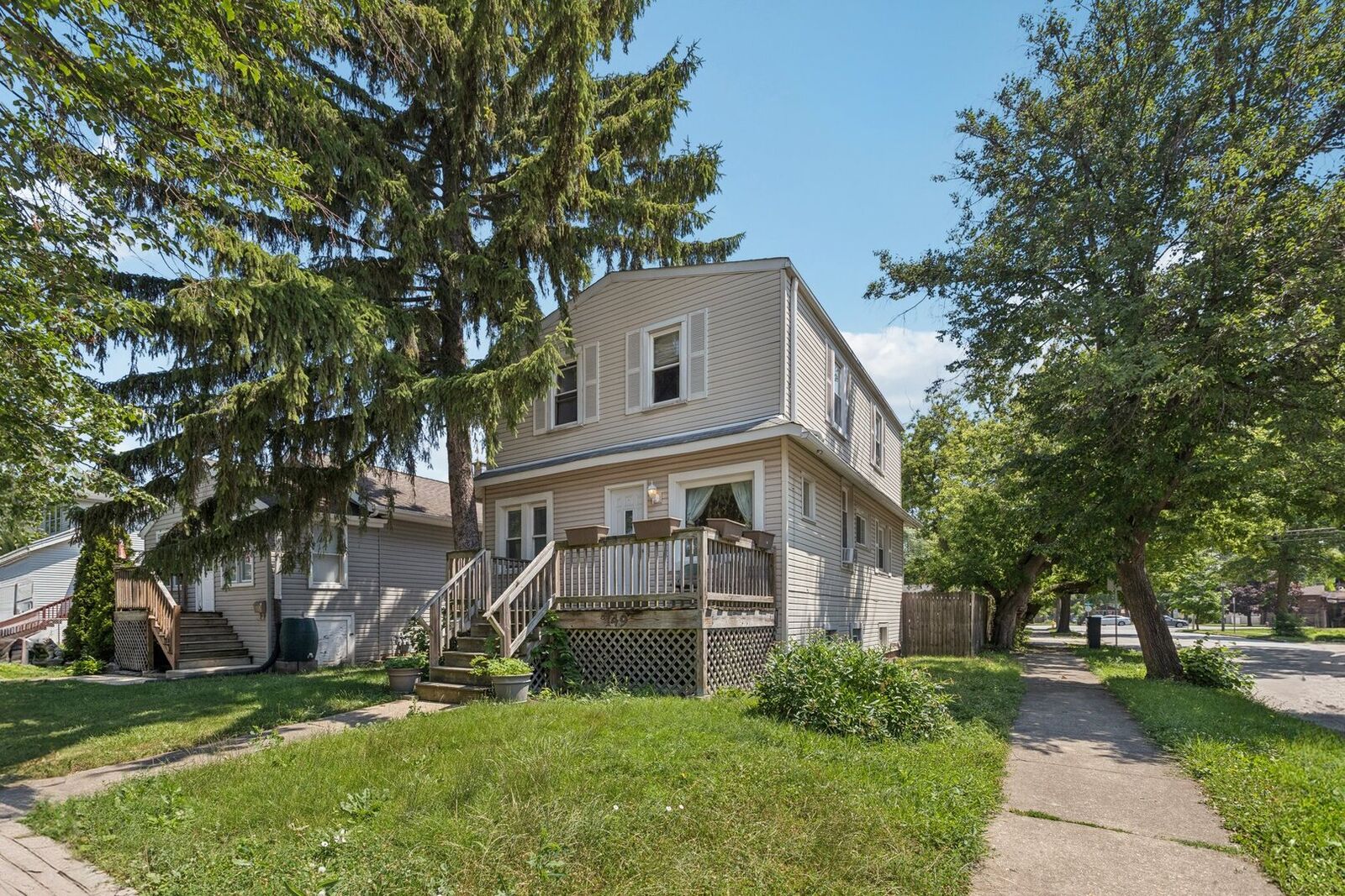 Property Photo: 149 Washington Avenue IL 60525