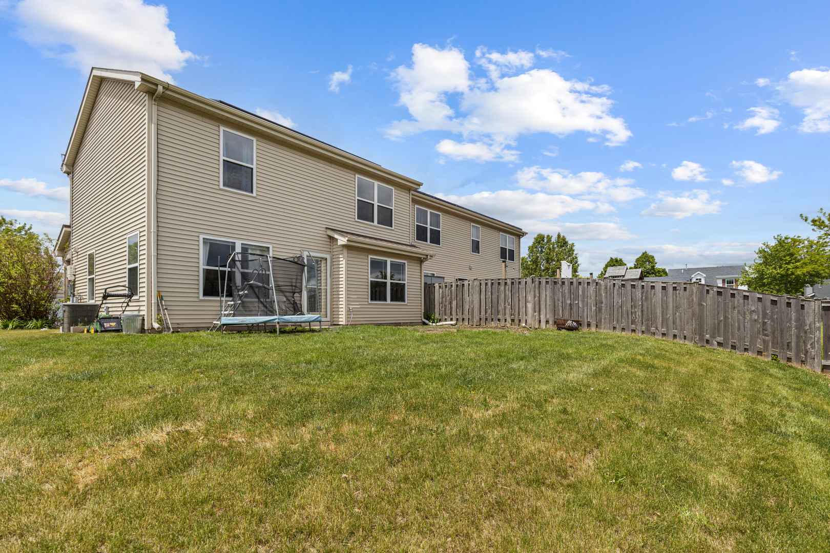 Property Photo: 1929 Diamond Head Trail IL 60140
