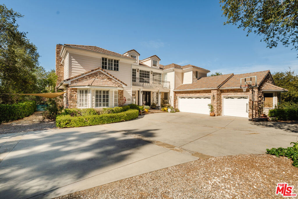 4244 Balcony Drive  Calabasas CA 91302 photo