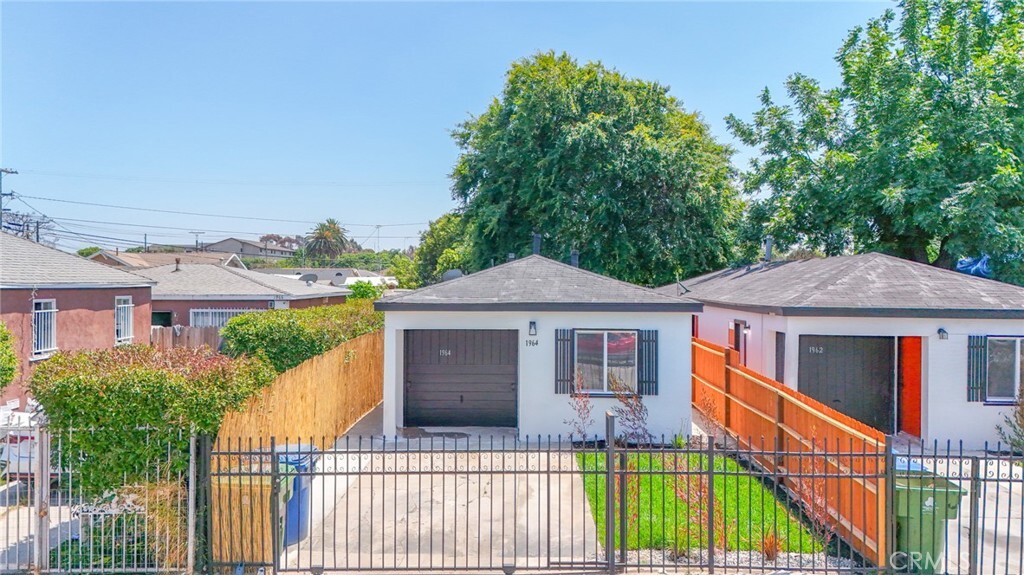 Property Photo: 1964 E 114th Street CA 90059
