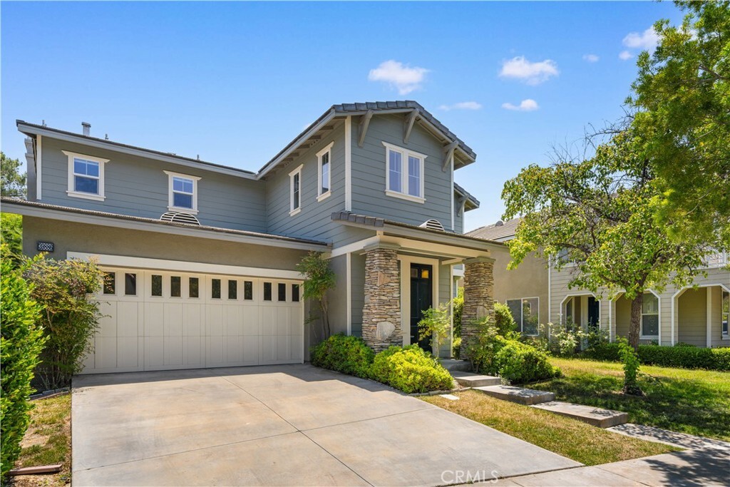 Property Photo: 39886 Worthington Pl CA 92591