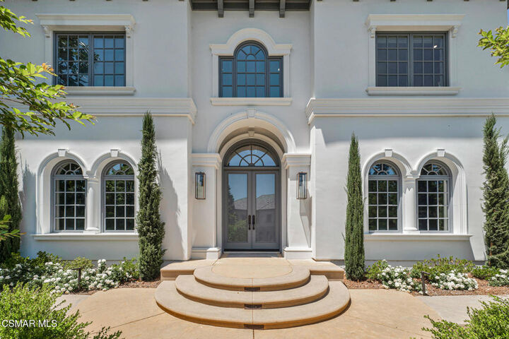 Property Photo: 2259 Melford Court CA 91361