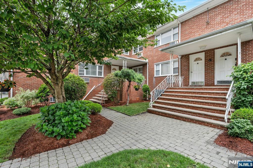Property Photo: 201 Oakdene Place D1 NJ 07010